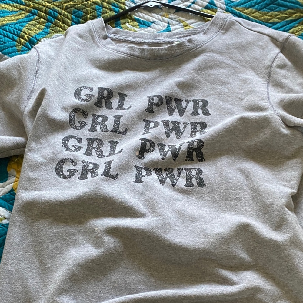 GreenTea Gray GRL PWR Short Sleeve Tee